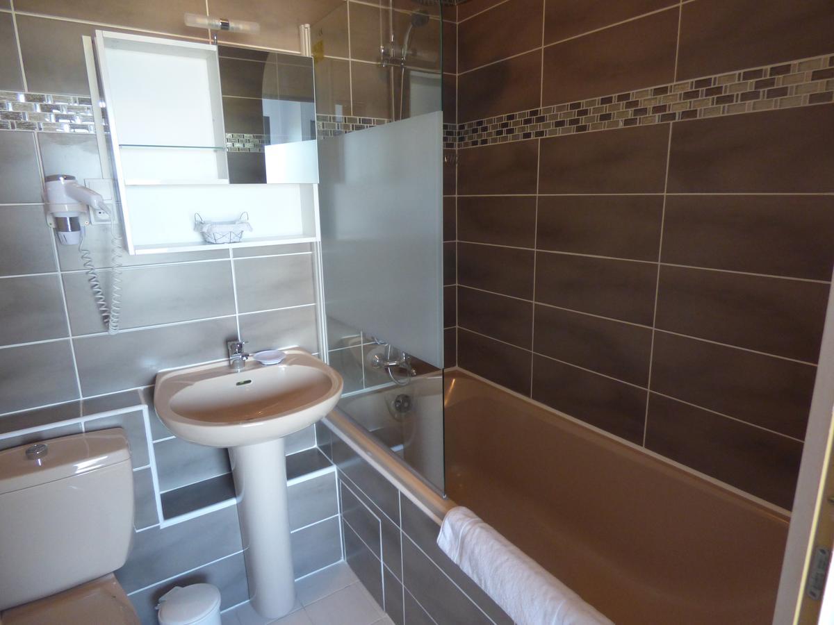 Hotel Castel Moor Le Croisic Bagian luar foto